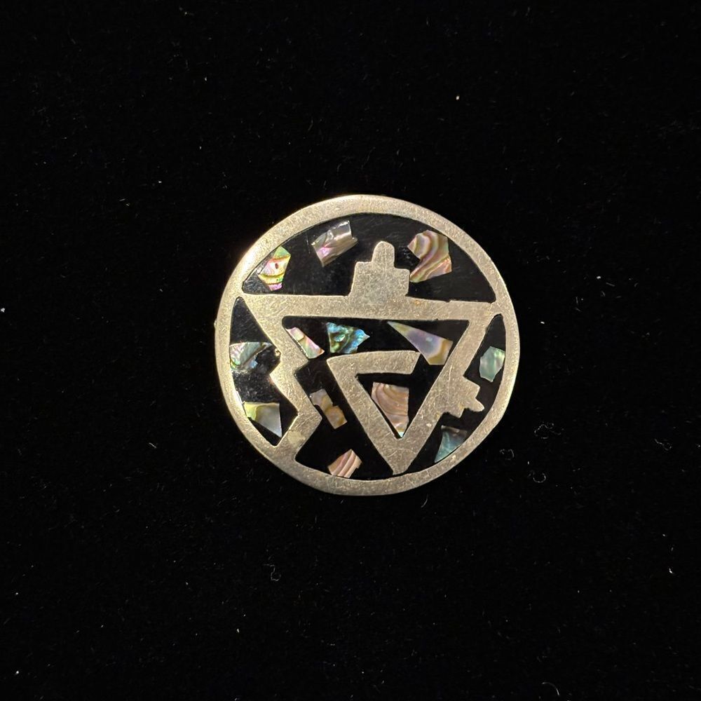 Alpaca Vintage Silver Round Brooch with Inlay Design Signed